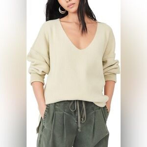 Free People Oversized Sweater Women’s S Marzipan Ivory V Neck Pullover Boho Soft